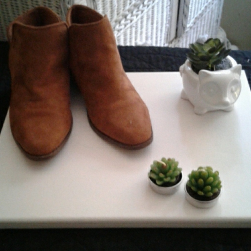 Printed cowgirl boots